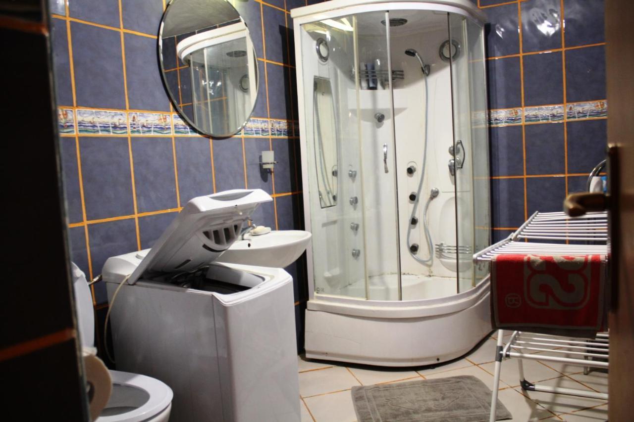Vitan Modern Apartment, Sleeps 4 Bucarest Esterno foto