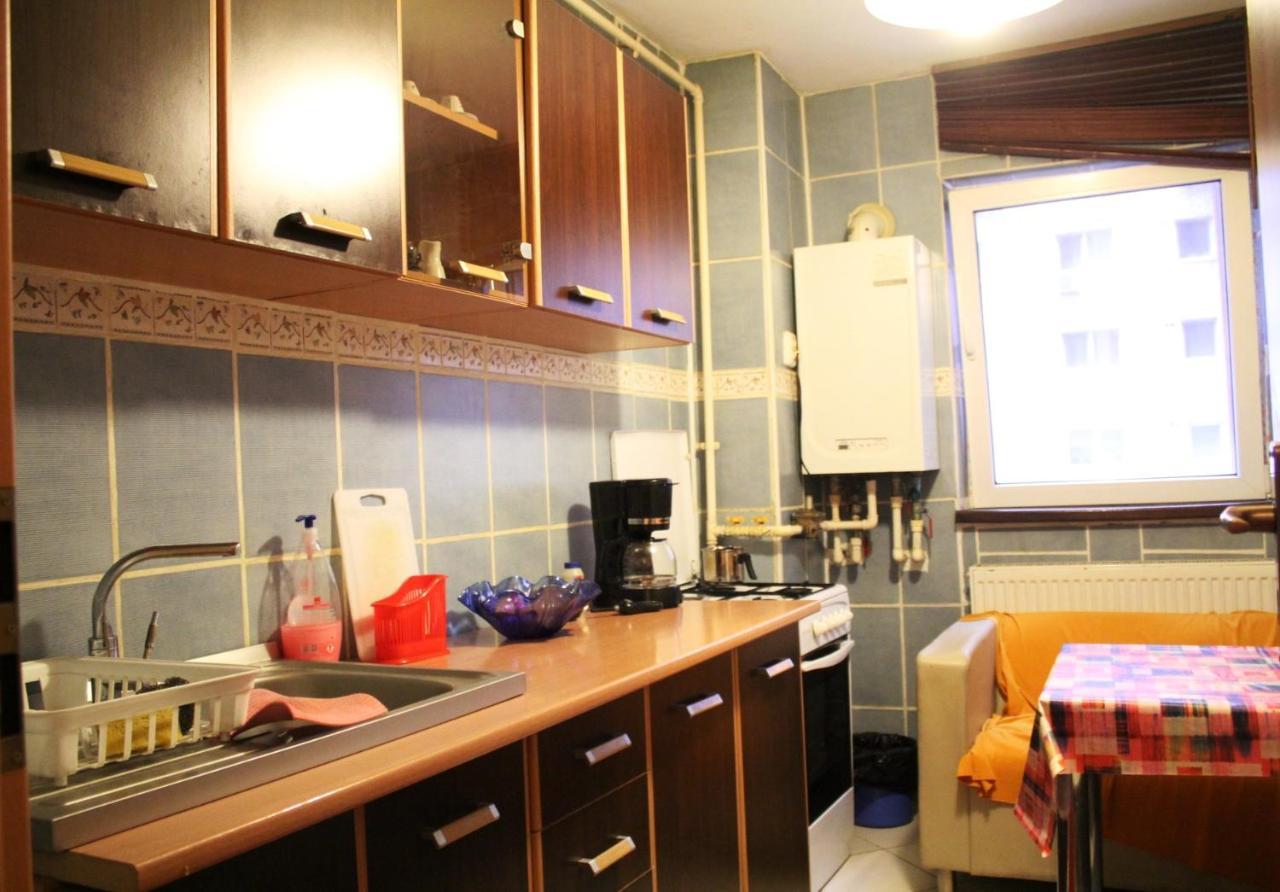 Vitan Modern Apartment, Sleeps 4 Bucarest Esterno foto