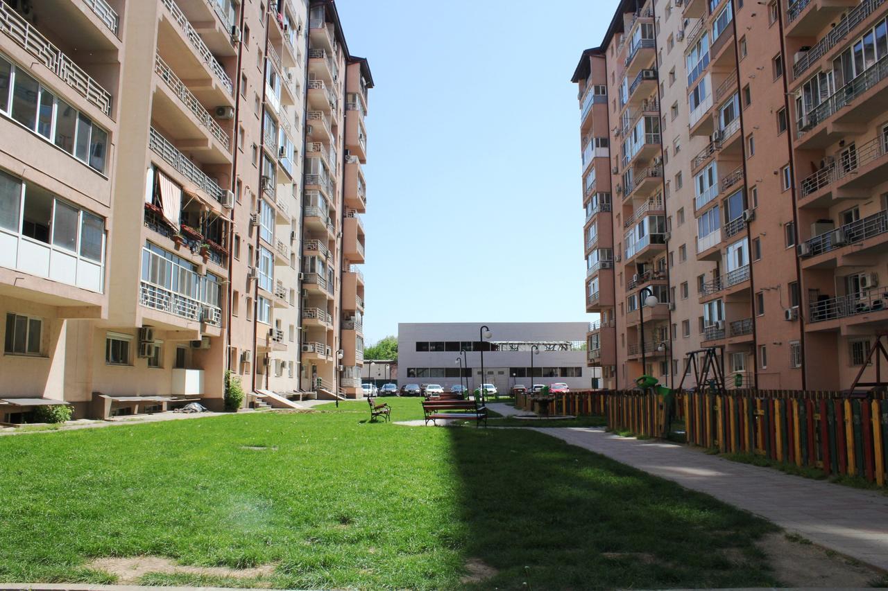 Vitan Modern Apartment, Sleeps 4 Bucarest Esterno foto